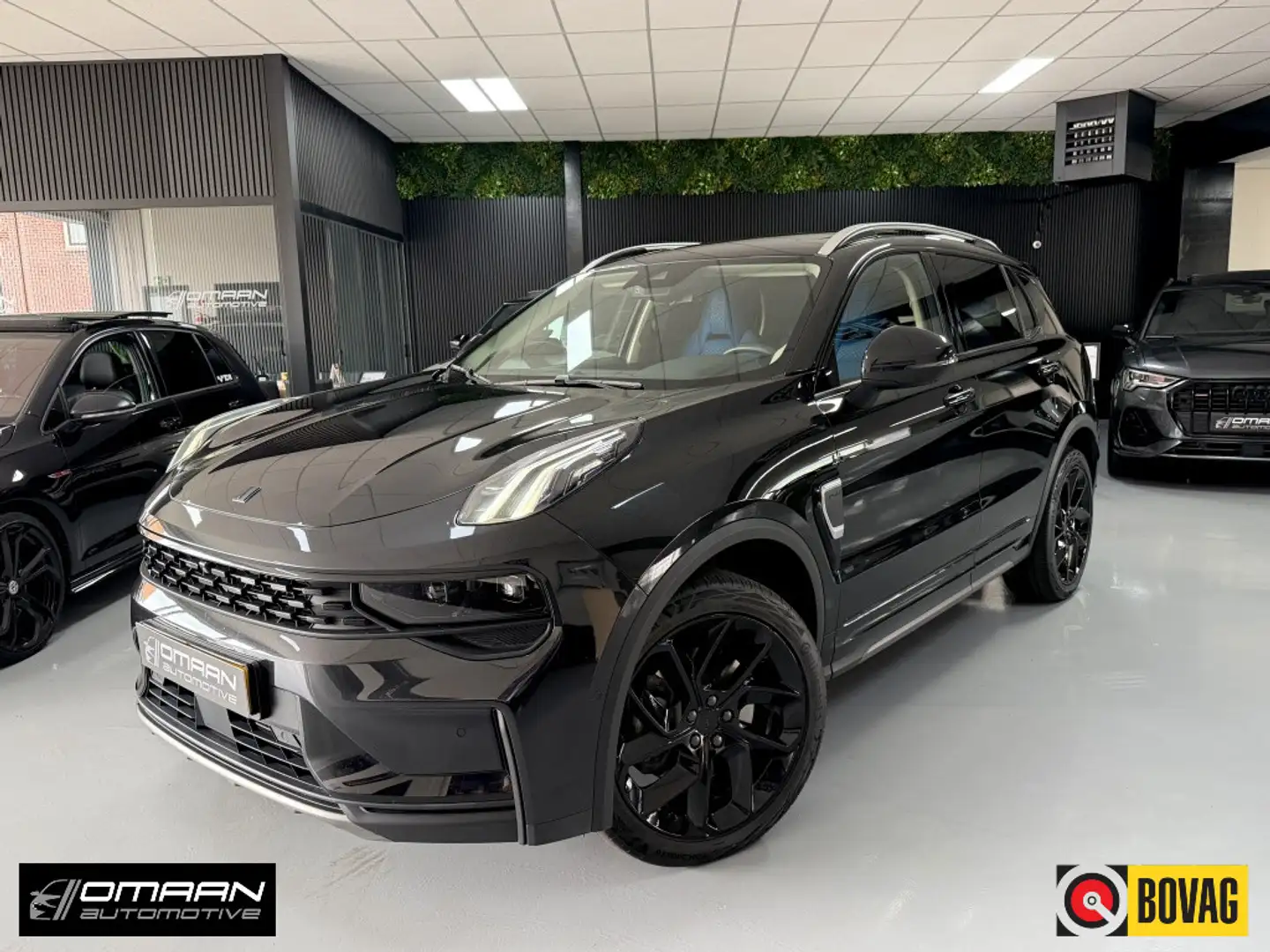 Lynk & Co 01 1.5 Plug-in Hybrid 261PK BLACK EDITION 360 CAM Schwarz - 1