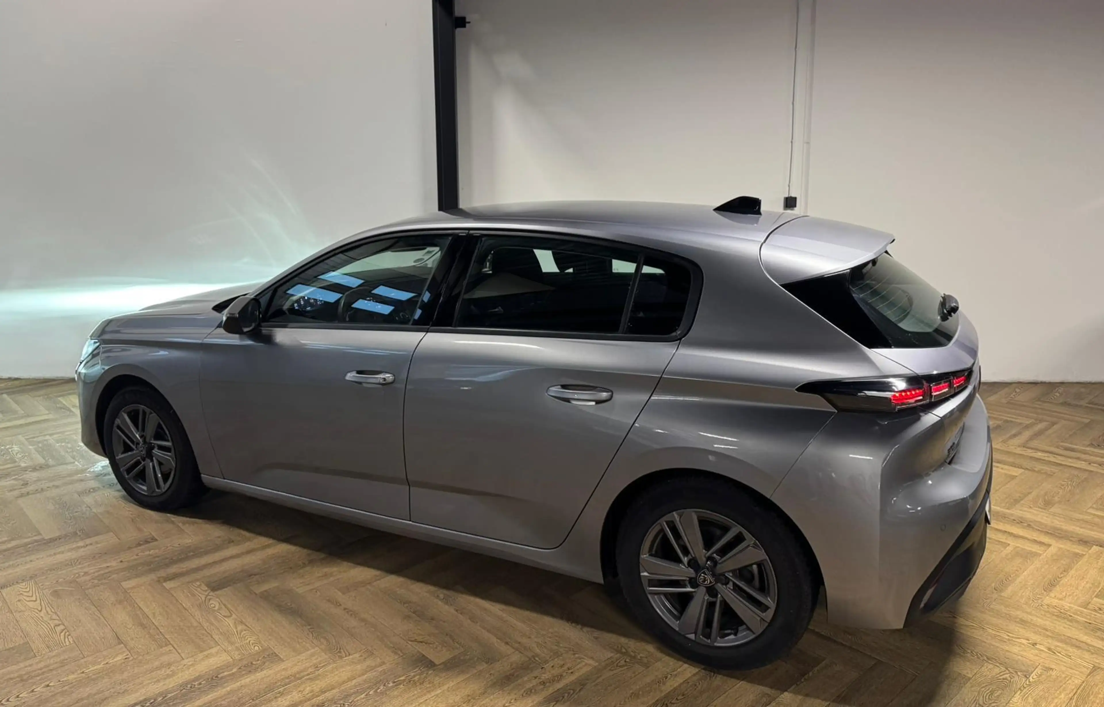 Peugeot 308 1.2 PureTech Allure Pack Business — photo 8
