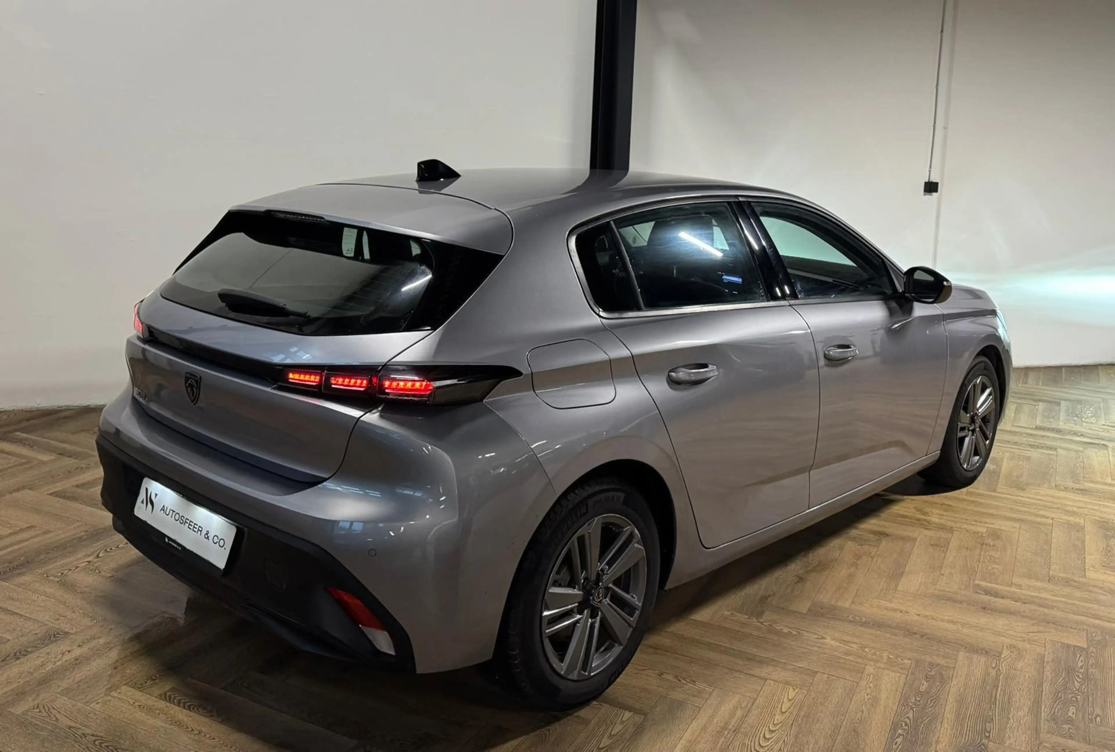 Peugeot 308 1.2 PureTech Allure Pack Business — photo 14