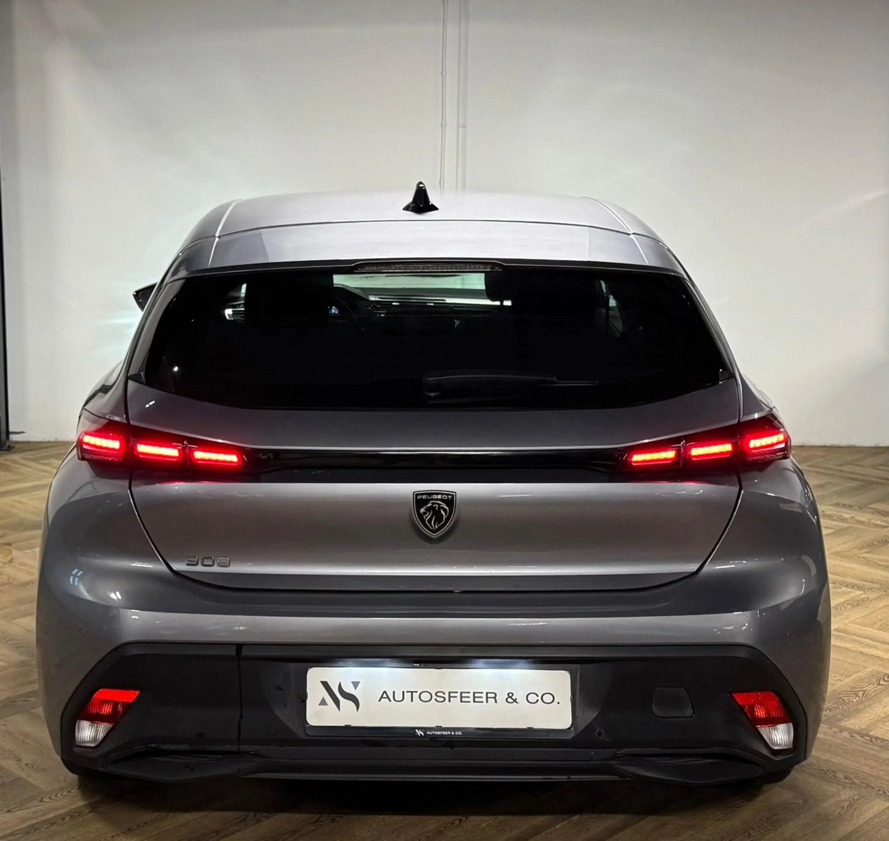 Peugeot 308 1.2 PureTech Allure Pack Business — photo 10