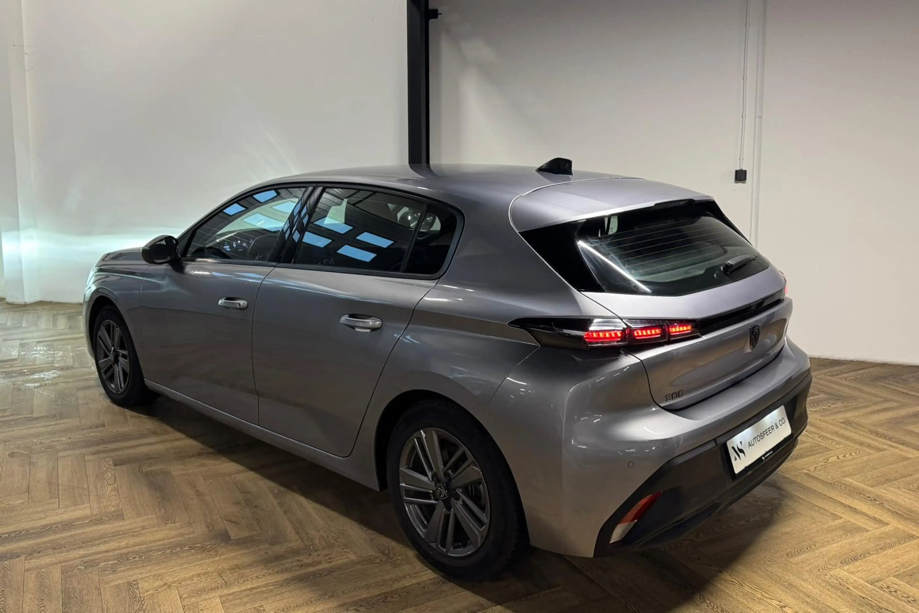 Peugeot 308 1.2 PureTech Allure Pack Business — photo 2