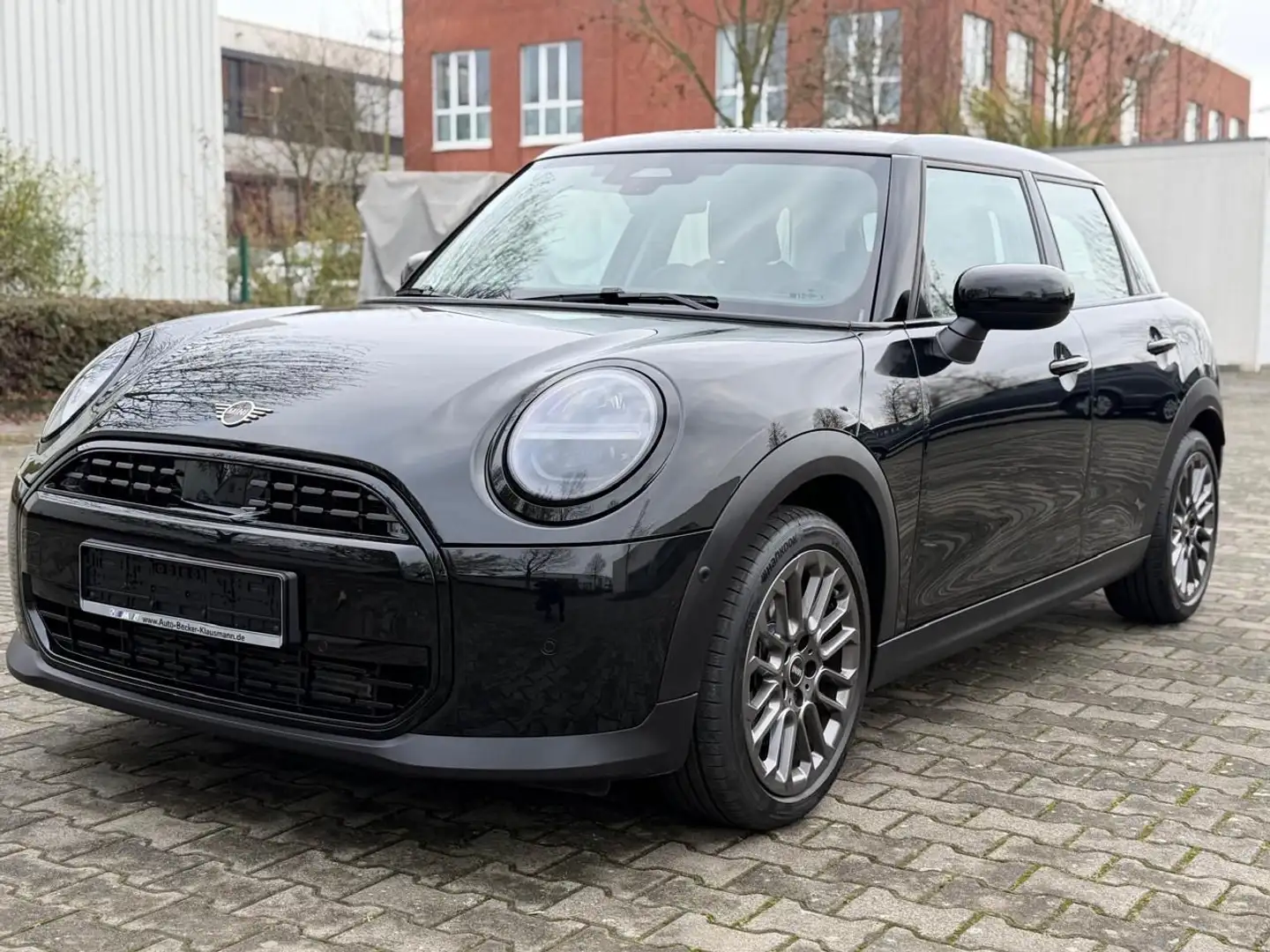 MINI Cooper C Essential Trim LED NAVI TOTWIN KAMERA Noir - 1