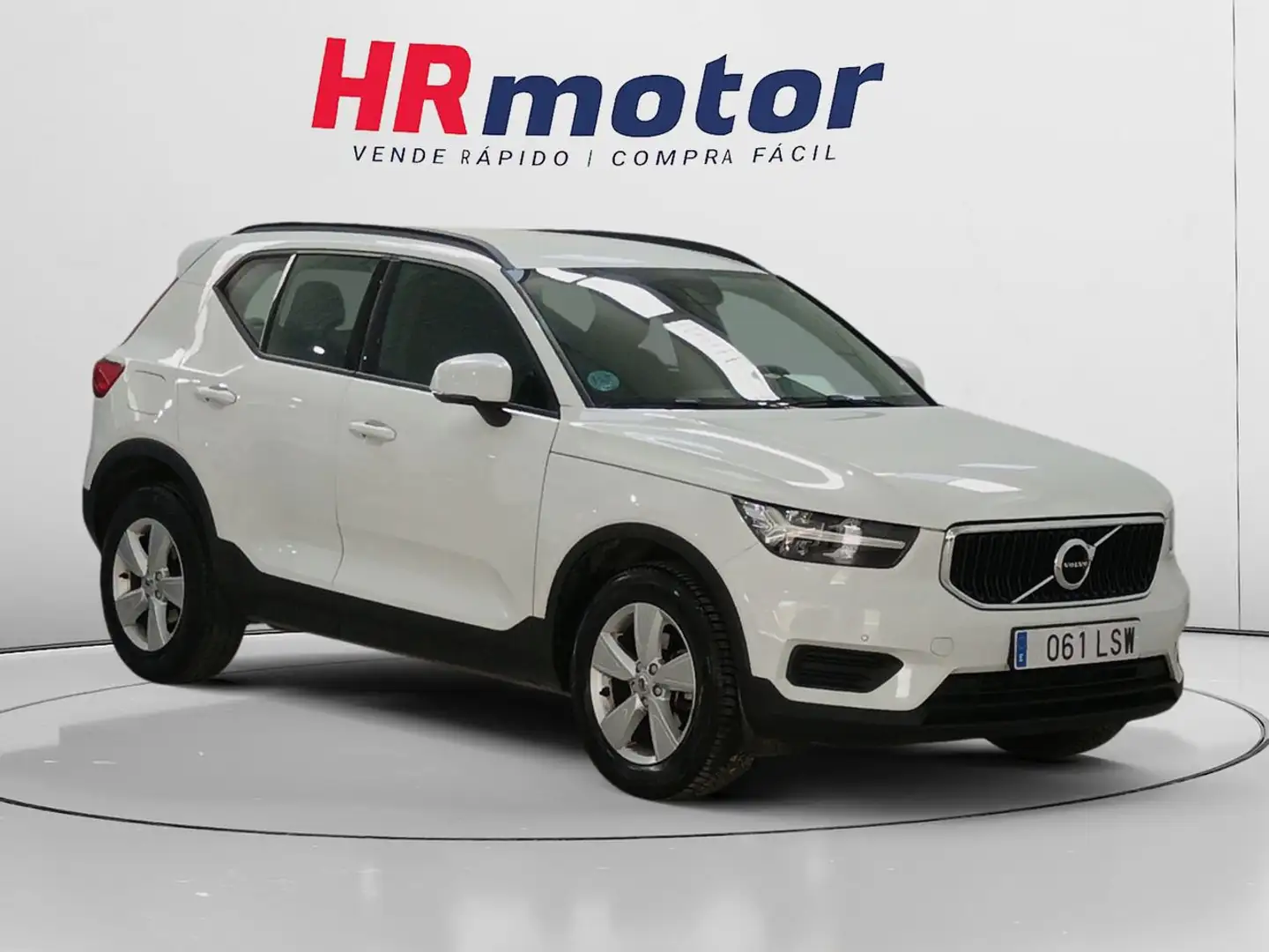Volvo XC40 T2 Momentum Core Blanc - 1