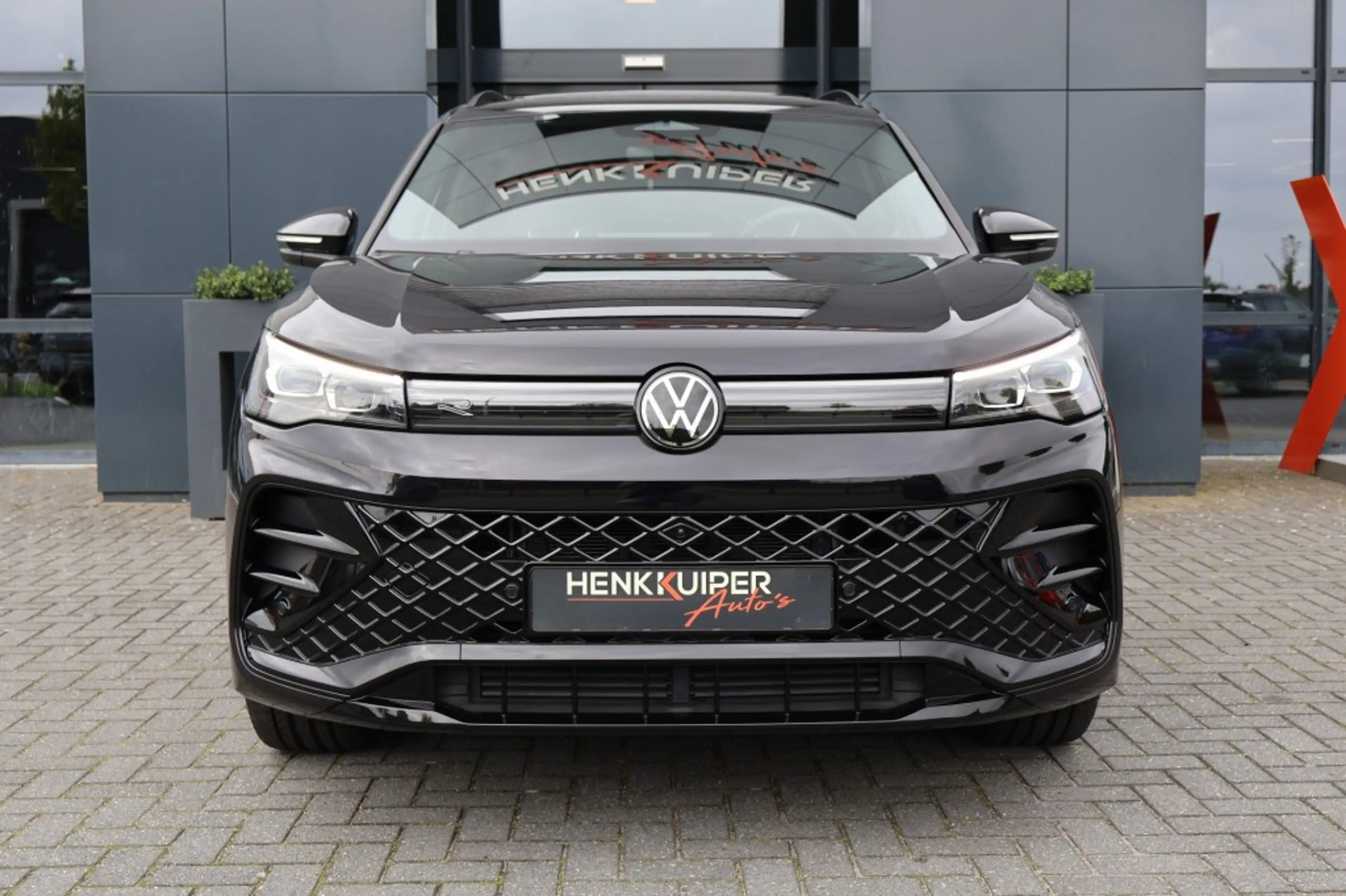 Volkswagen Tiguan 1.5 eTSI DSG R-Line Black st 150pk /Panodak/ 360gr — photo 7