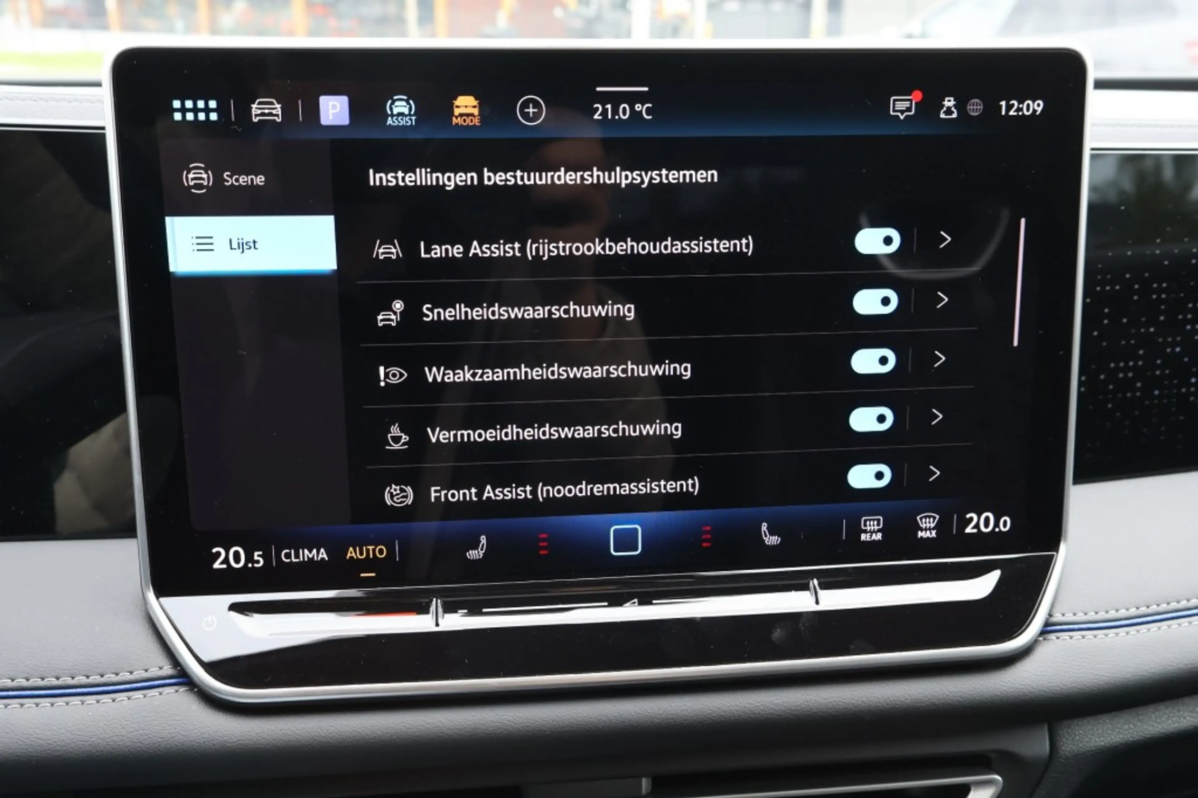 Volkswagen Tiguan 1.5 eTSI DSG R-Line Black st 150pk /Panodak/ 360gr — photo 17