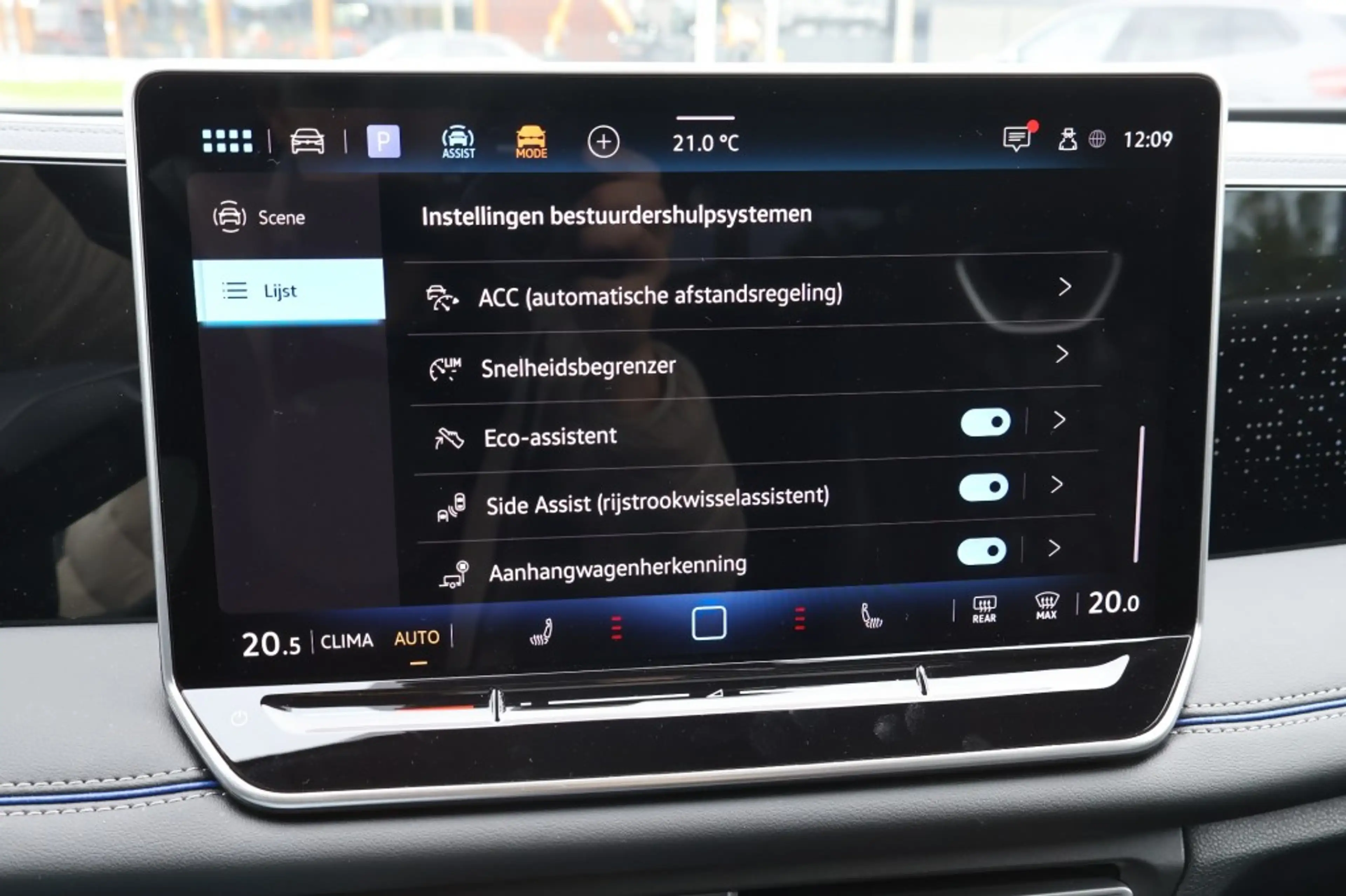 Volkswagen Tiguan 1.5 eTSI DSG R-Line Black st 150pk /Panodak/ 360gr — photo 18