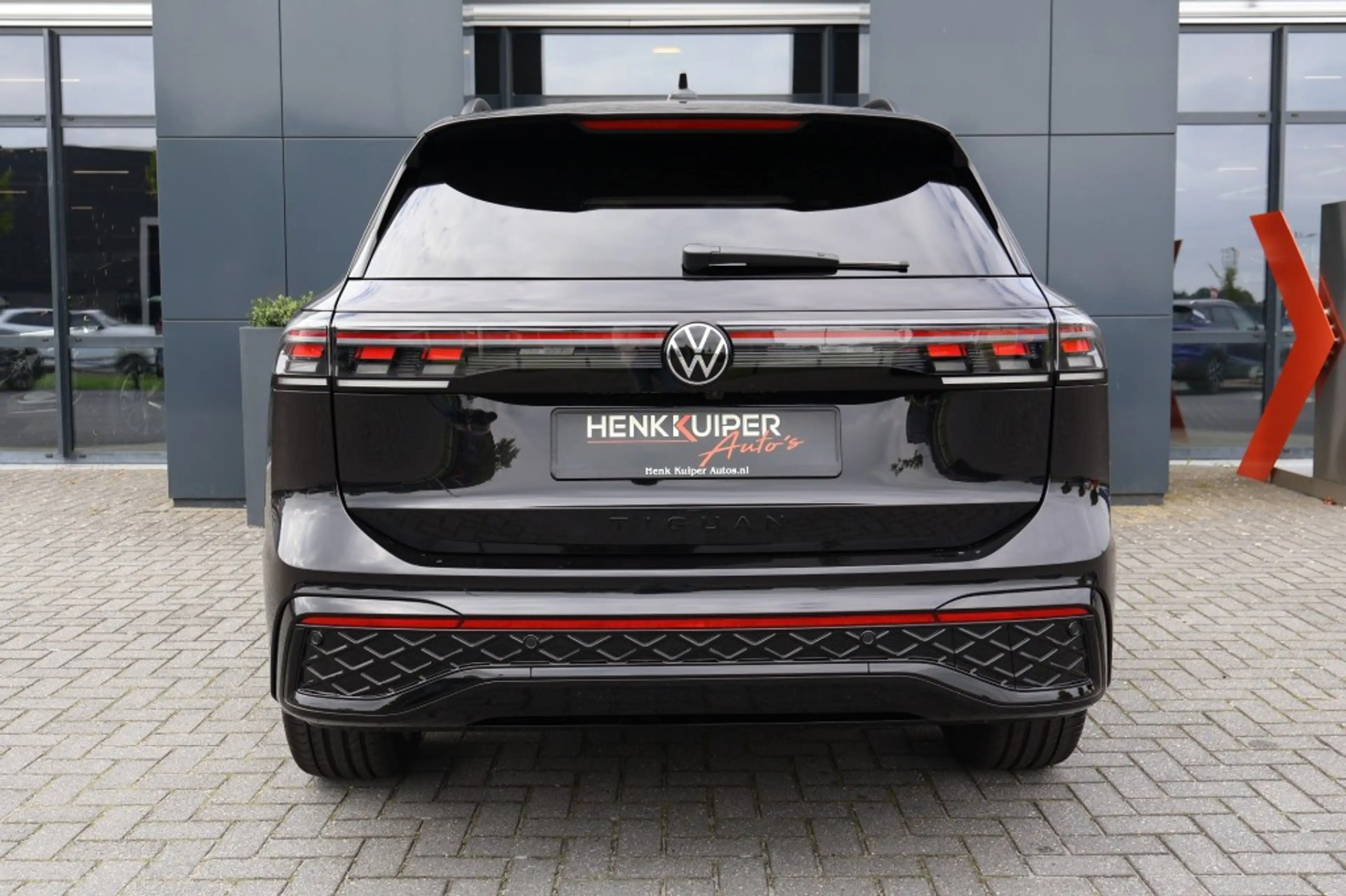 Volkswagen Tiguan 1.5 eTSI DSG R-Line Black st 150pk /Panodak/ 360gr — photo 8
