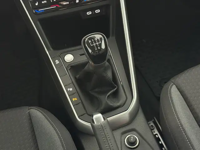 Volkswagen Taigo view 12