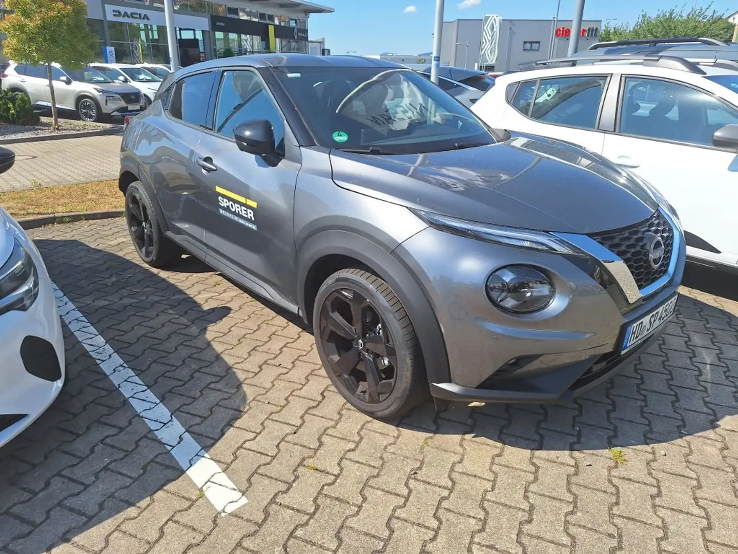 Nissan Juke 1.0 DIG-T Tekna Gris - 1