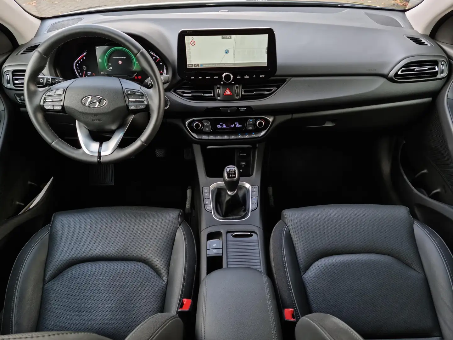 Hyundai i30 Wagon 1.5 T-GDi MHEV Premium / Private Lease Vanaf Wit - 2