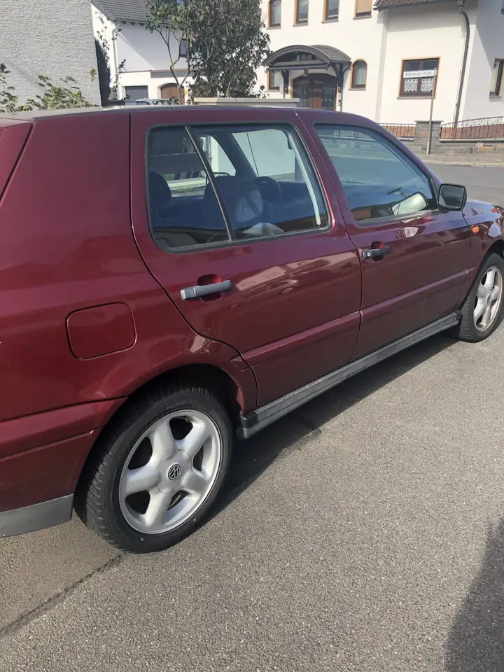 Volkswagen Golf 1.8, foto 2