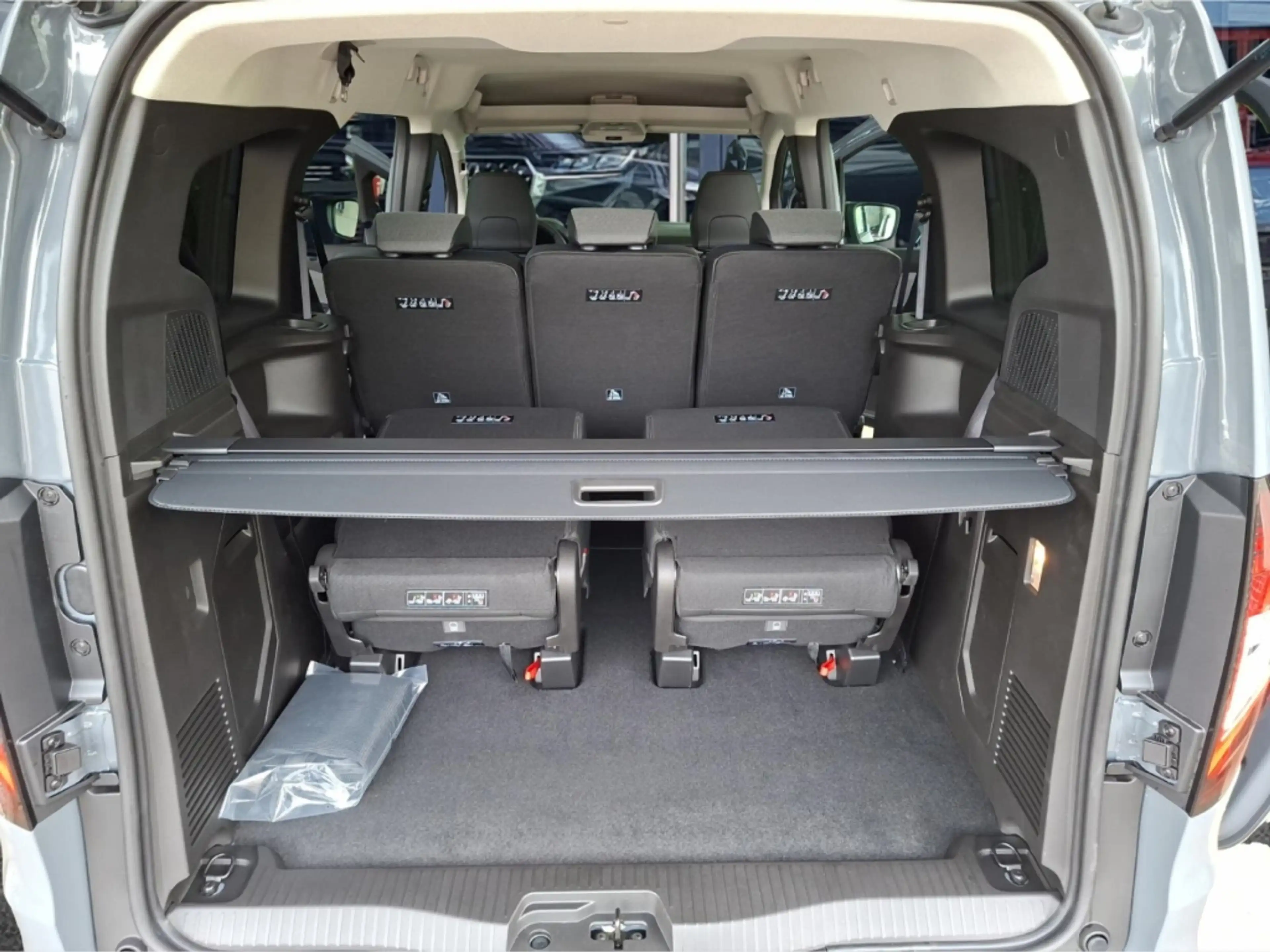 Nissan Townstar Tekna Kombi L2 2,3t Navi*360*Kamera*SHZ*Automatik — photo 6