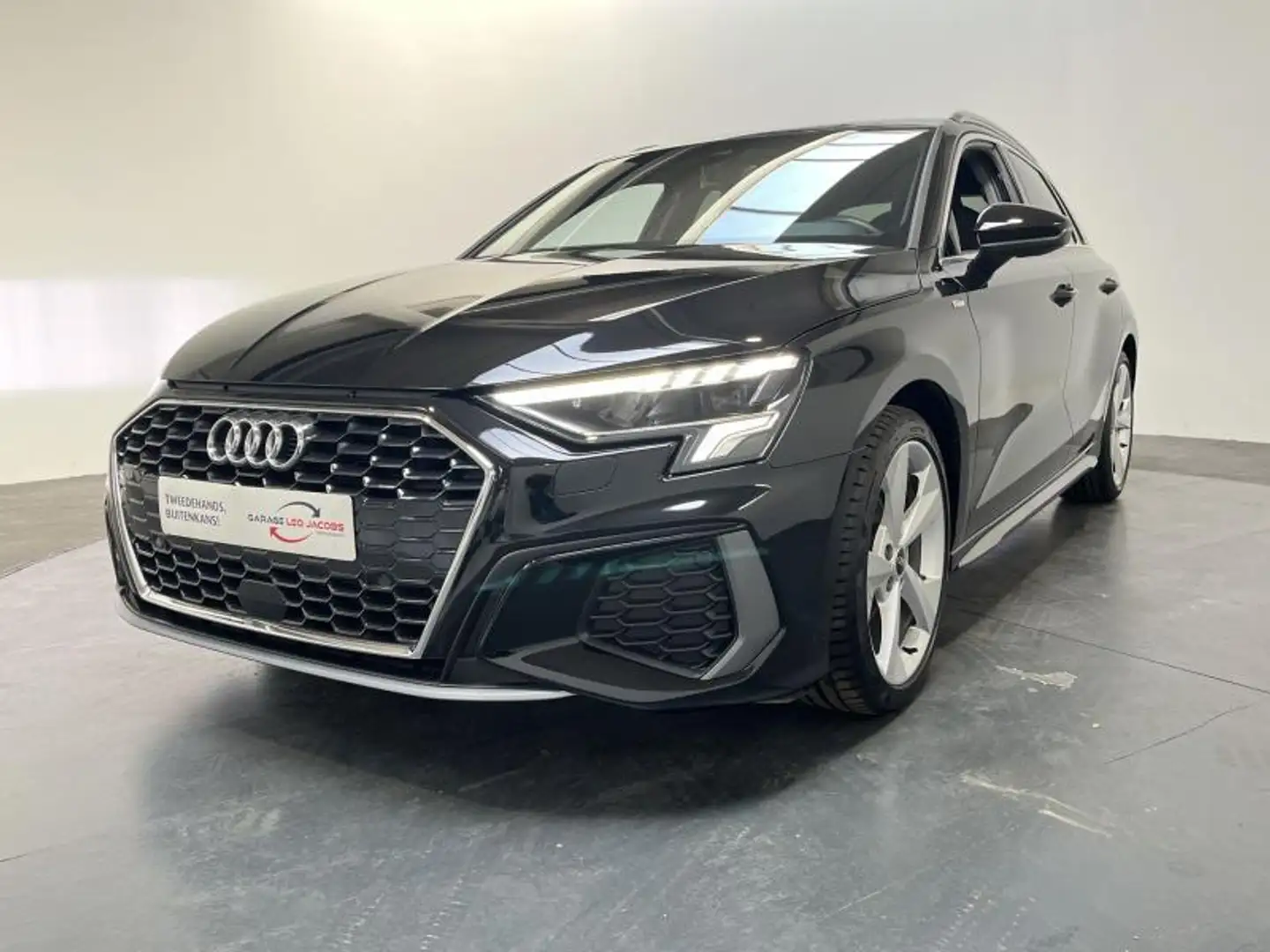 Audi A3 Sportback S-Line Negro - 1