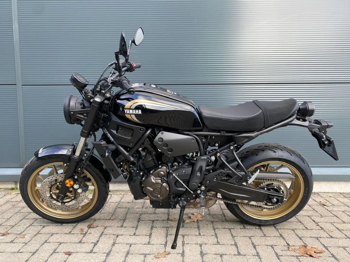Yamaha XSR 700 . - 2