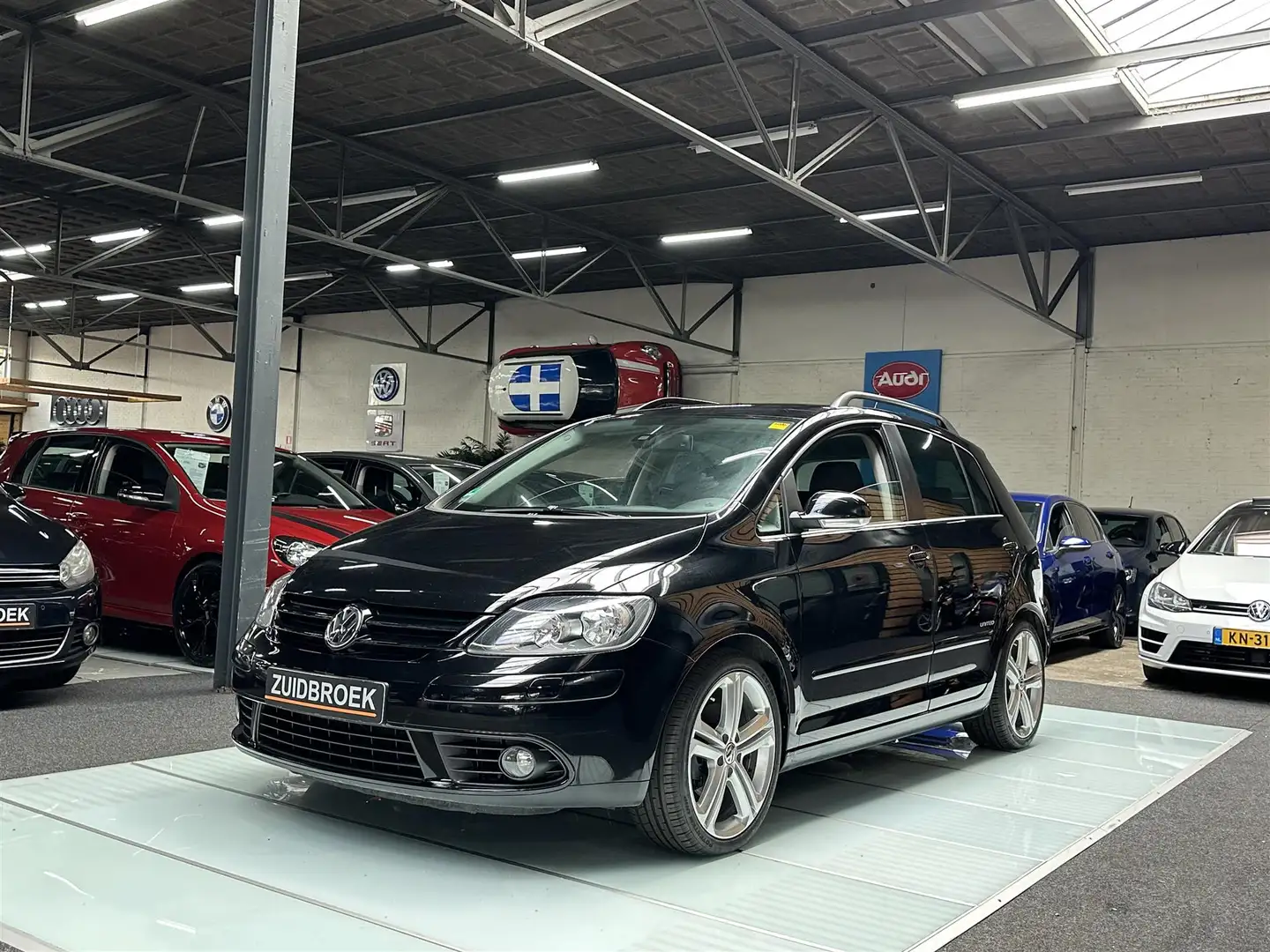Volkswagen Golf Plus 1.4 TSI 122PK Golf plus! 5-Deurs YOUNGTIMER Stuurb Zwart - 1