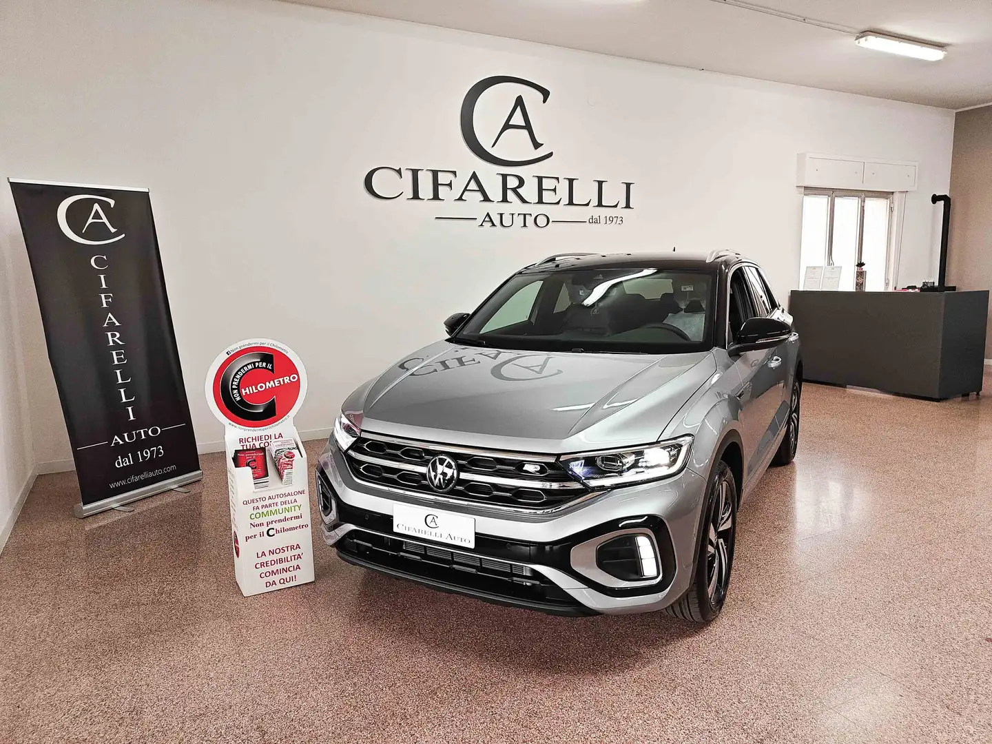 Volkswagen T-Roc T-Roc 1.0 tsi R-Line Plus 115cv Grigio - 1
