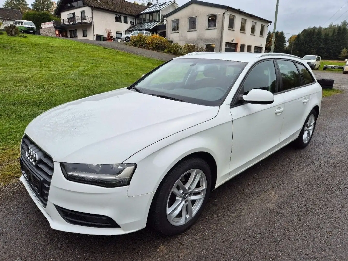 Audi A4 Avant Ambition quattro Blanc - 1