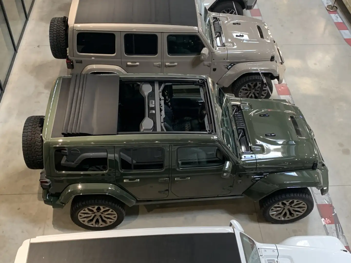 Jeep Wrangler Unlimited 2.0 4xe Rubicon 8ATX Verde - 2