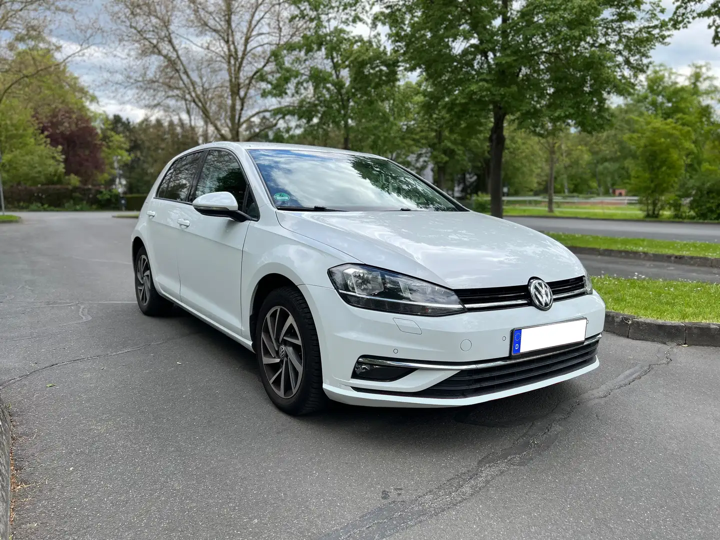 Volkswagen Golf Sound Start-Stopp Navi/Klimaaut/Sitzheiz/PDC/Euro6 Weiß - 1