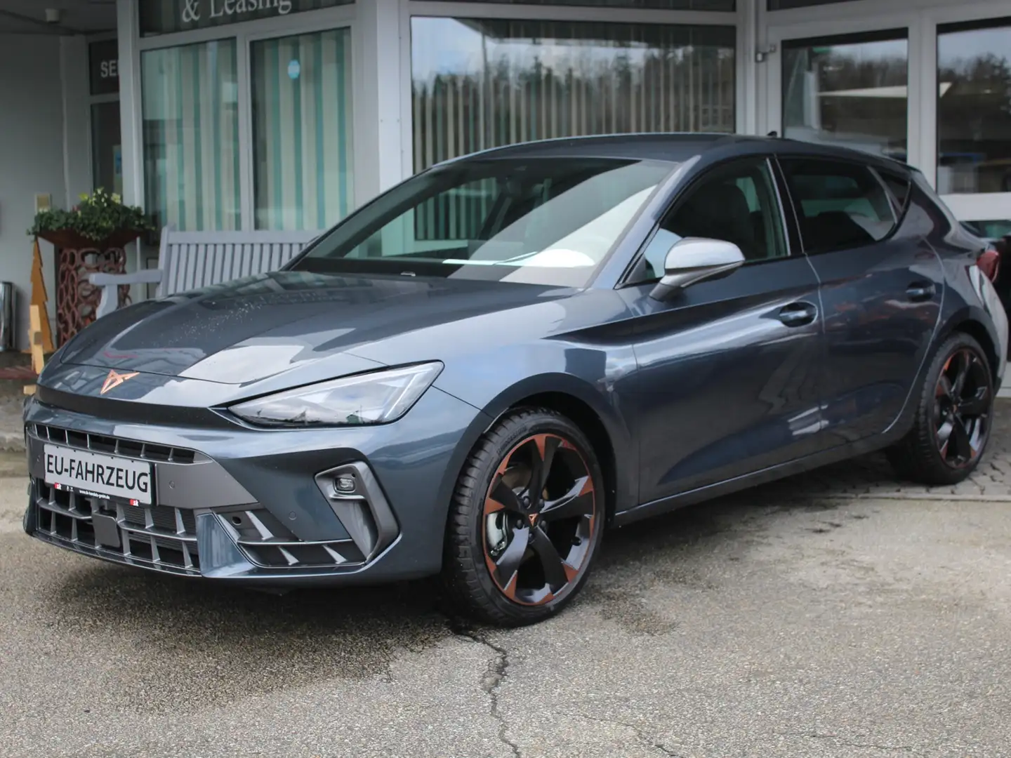 CUPRA Leon 1.5 eTSI MATRIX-LED 5Jahre/150.000km Grau - 1