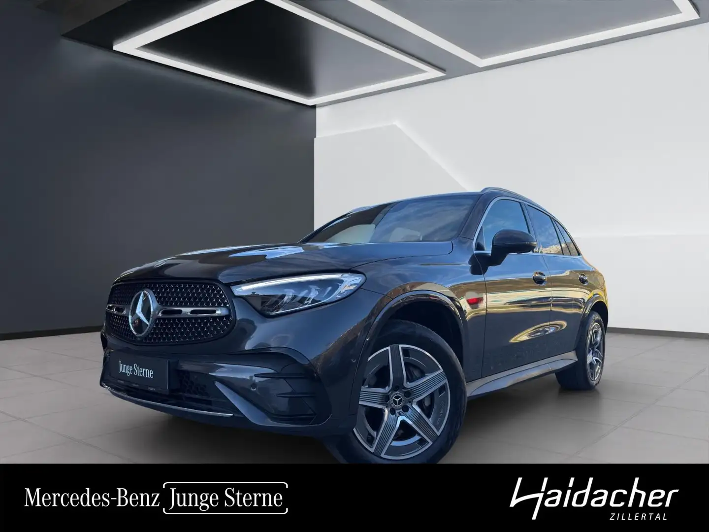 Mercedes-Benz GLC 300 e 4MATIC AMG Navi RKam PTS Shz LED eHeck Grau - 1