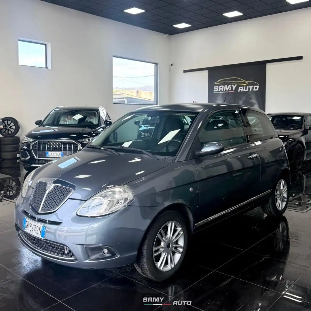 Lancia Ypsilon 1.3 mjt 90cv Grigio - 2
