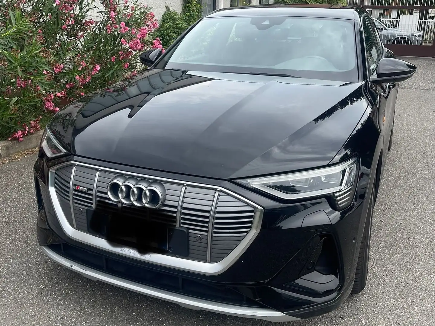 Audi e-tron e-tron S Sport Attitude quattro Nero - 2