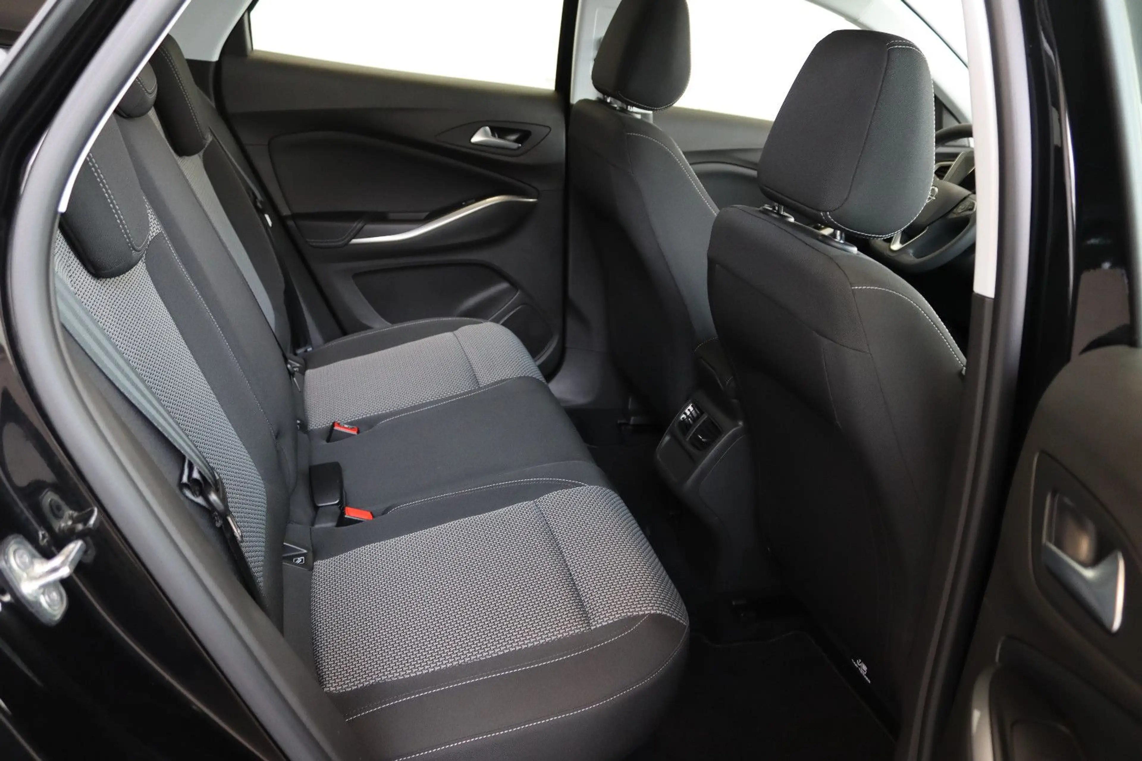 Opel Grandland X Grandland Enjoy 1.2T Aut. *CarPlay*PDC*LED*AAC* — photo 9
