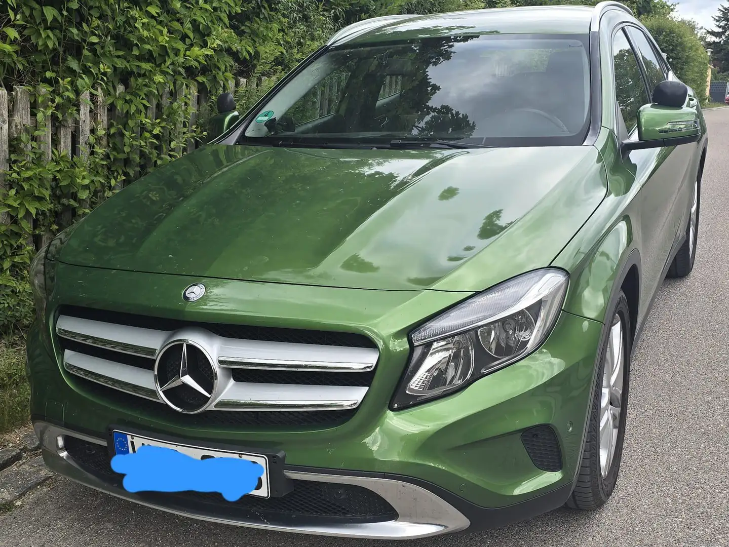 Mercedes-Benz GLA 200 GLA Diesel (CDI) d AMG Line Grün - 1