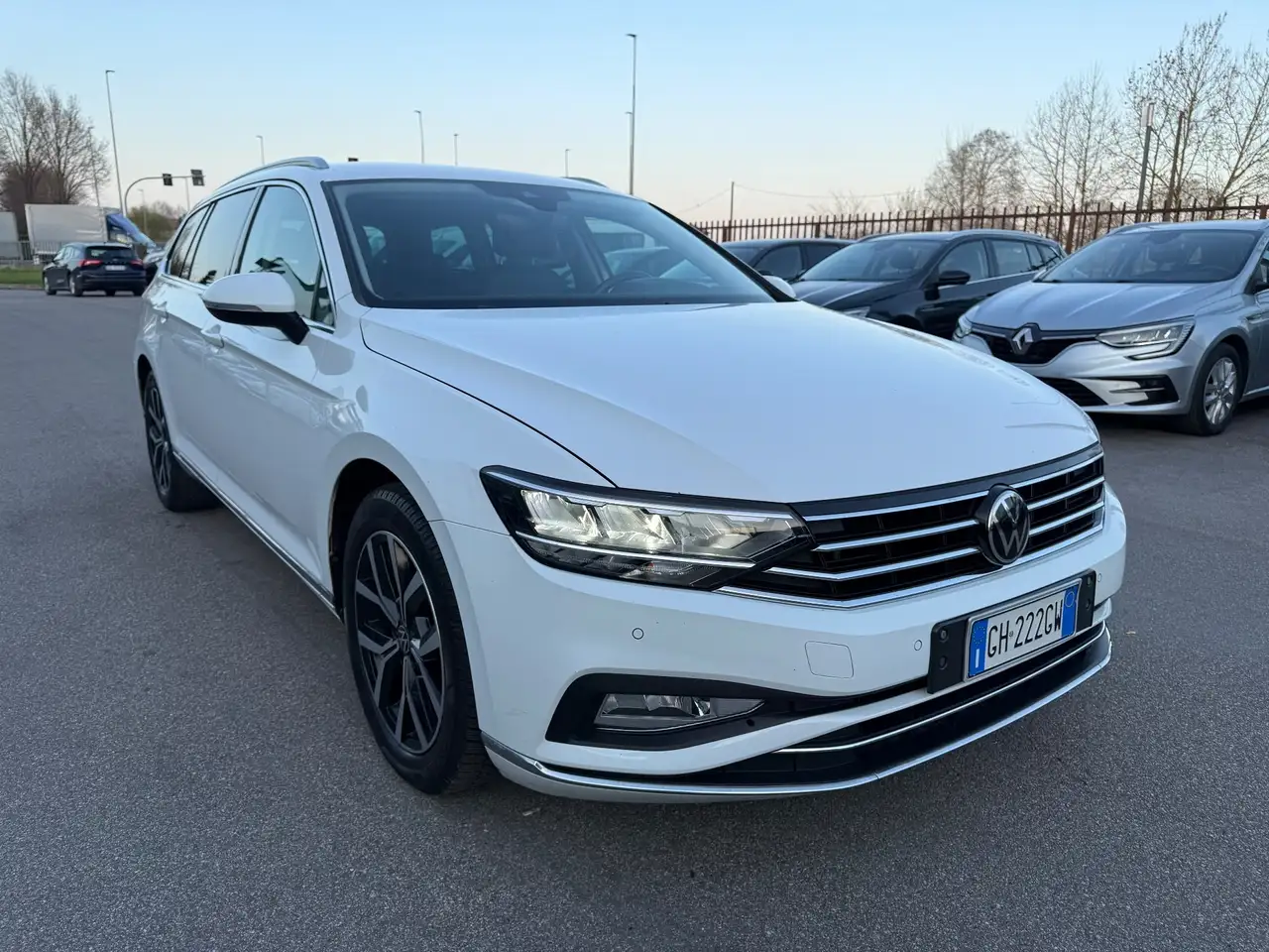 Volkswagen Passat Variant 2.0 TDI SCR EVO Executive, миниатюра 6