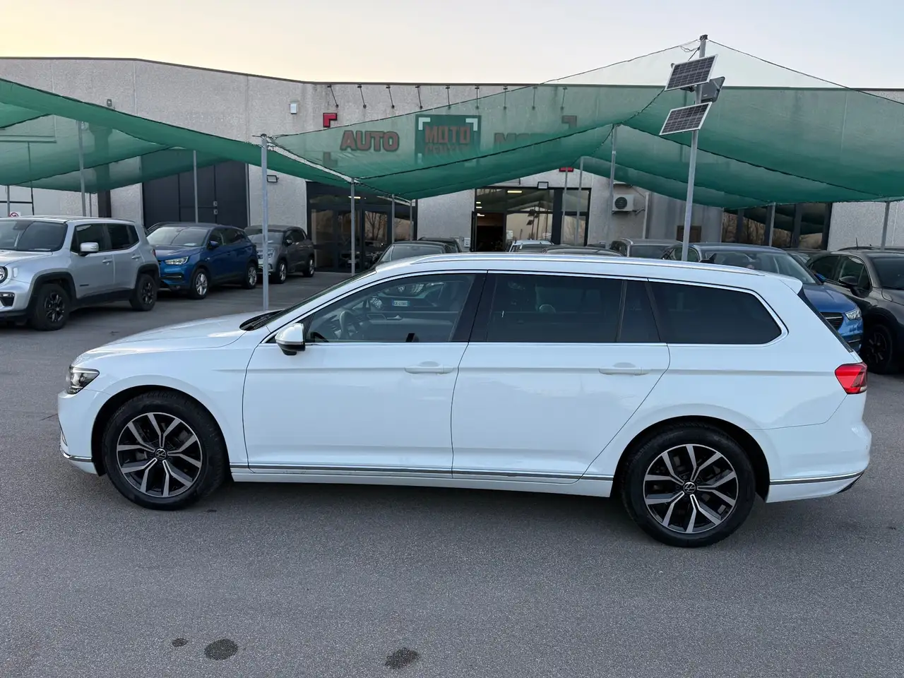 Volkswagen Passat Variant 2.0 TDI SCR EVO Executive, миниатюра 2