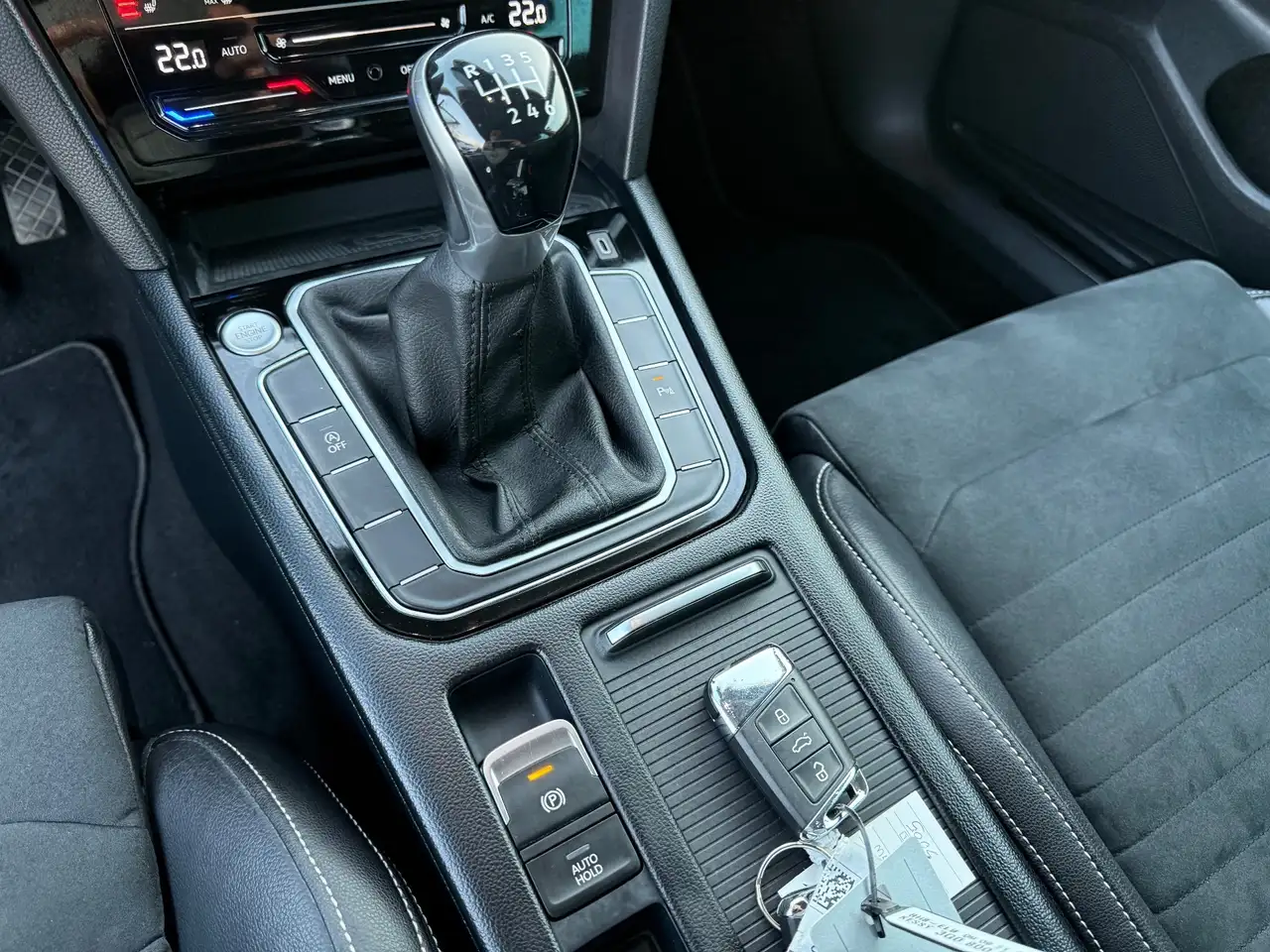 Volkswagen Passat Variant 2.0 TDI SCR EVO Executive, миниатюра 18