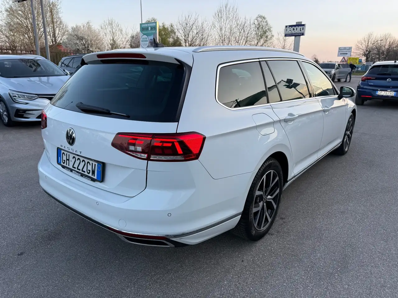 Volkswagen Passat Variant 2.0 TDI SCR EVO Executive, миниатюра 4