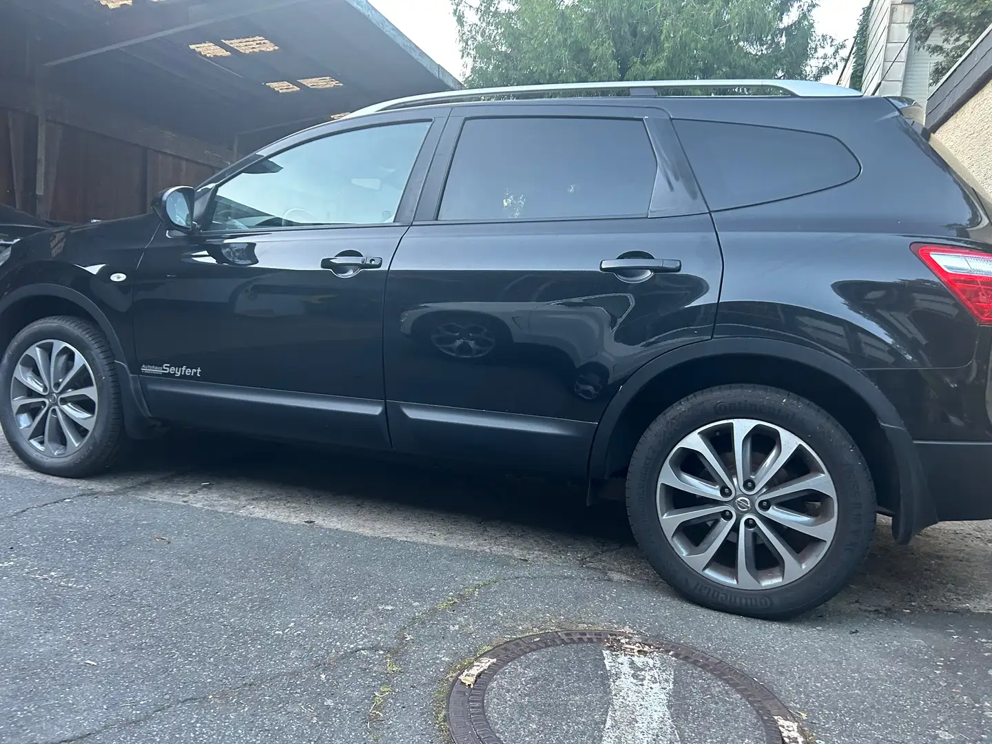 Nissan Qashqai+2 1.6 dCi DPF 4x4 Start/Stop 7Sitze Noir - 2