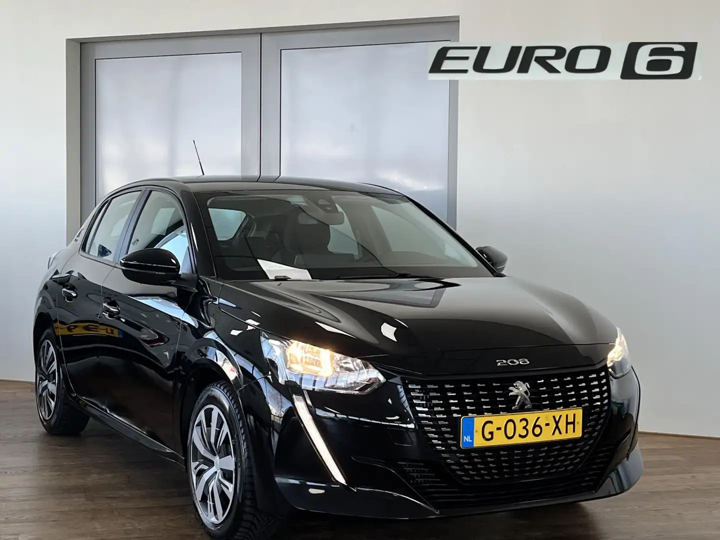 Peugeot 208 1.5 BlueHDi Active*NAVI*A/C*CRUISE*LED* Zwart - 1