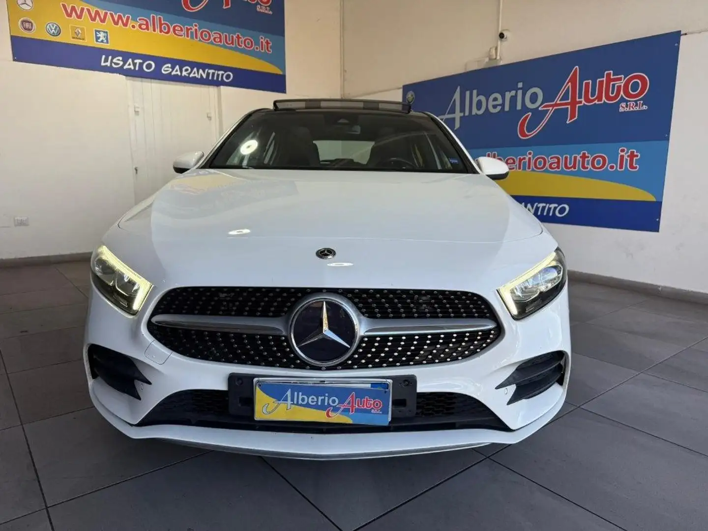 Mercedes-Benz A 180 d Automatic Premium Bianco - 2