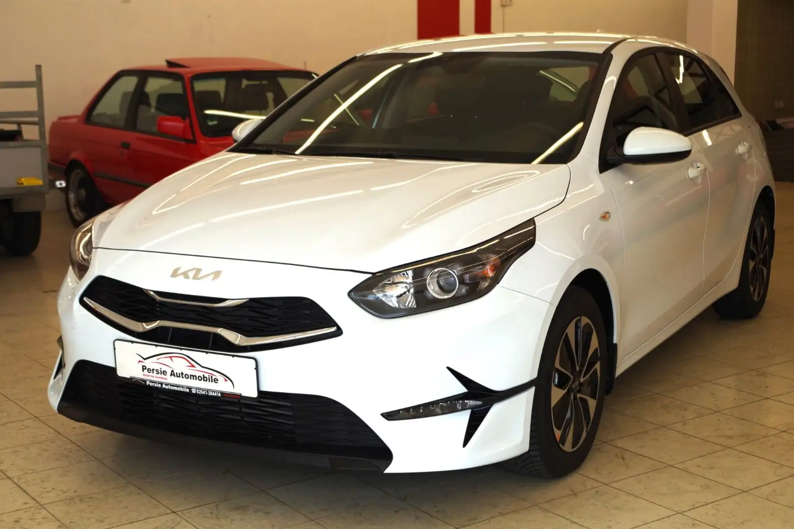 Kia Ceed / cee'd Ceed Spin, Allwetterreifen, Autom, Navi, sofort Weiß - 1