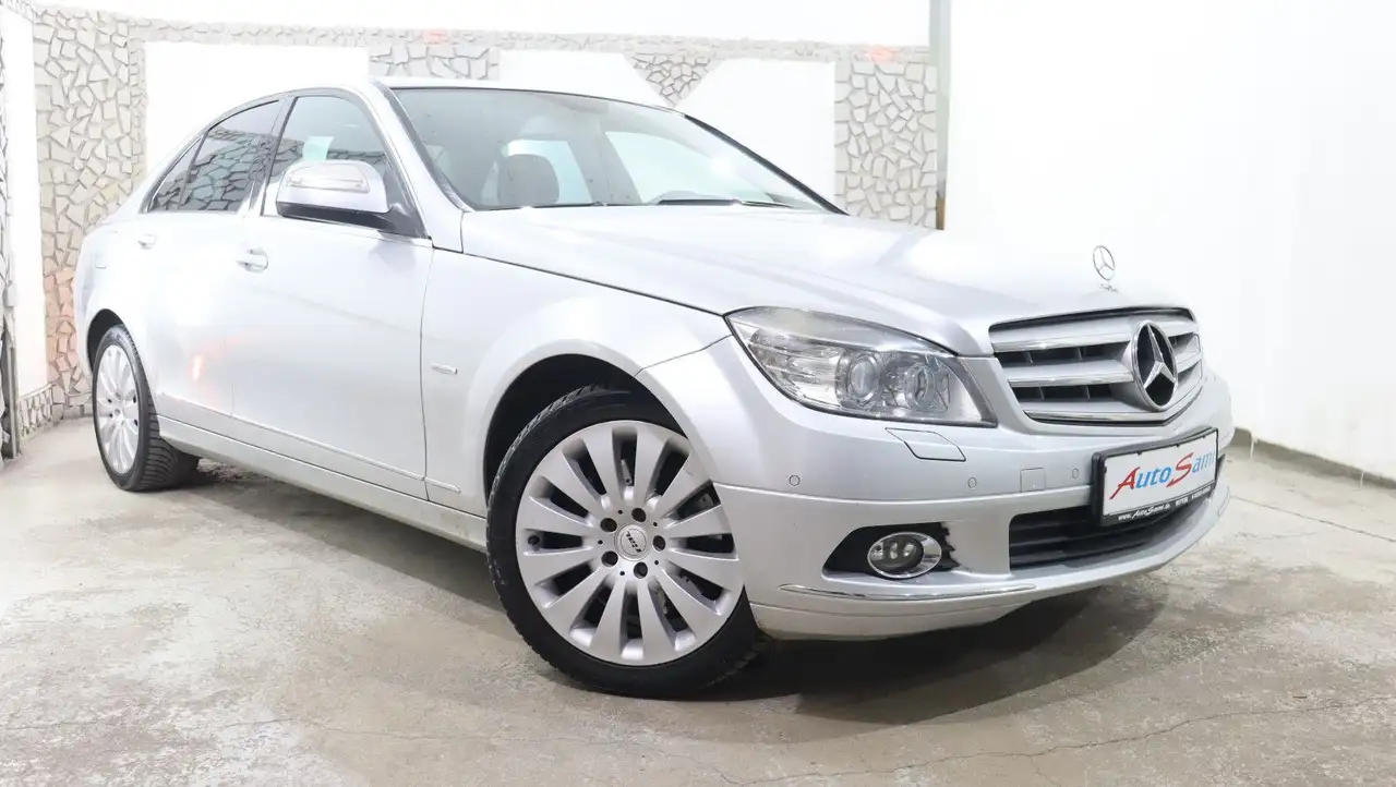 Mercedes-Benz C 320