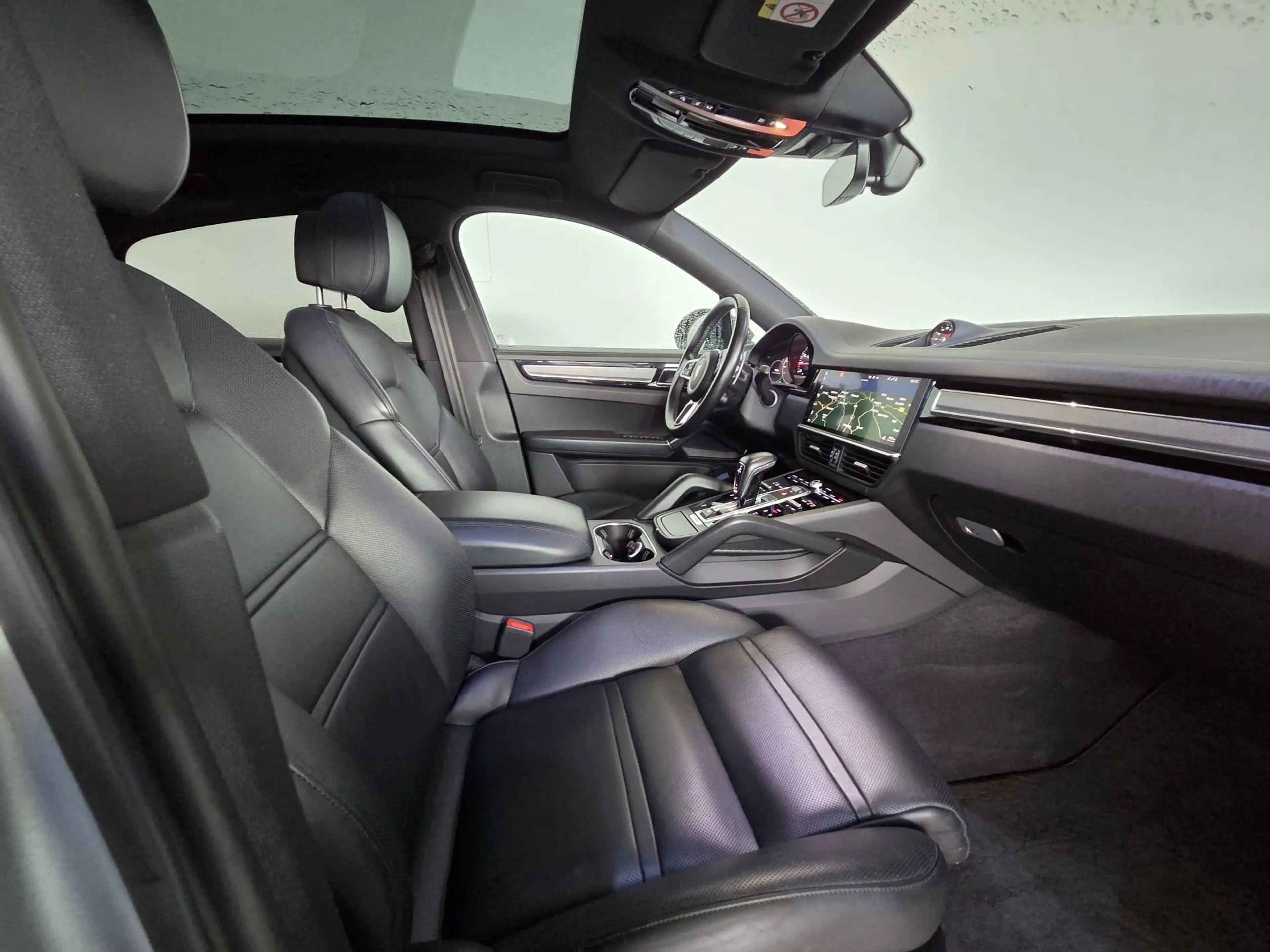 Porsche Cayenne 3,0i Coupe, Sport Chrono, Pano, ACC, LED — photo 15