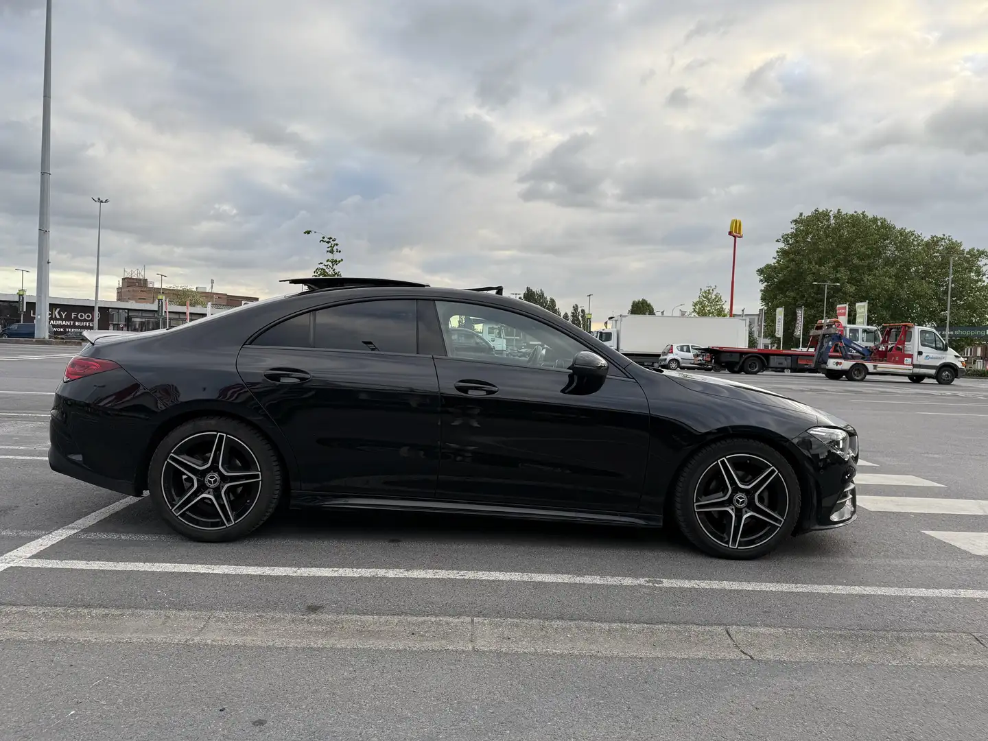 Mercedes-Benz CLA 180 AMG Line - 2