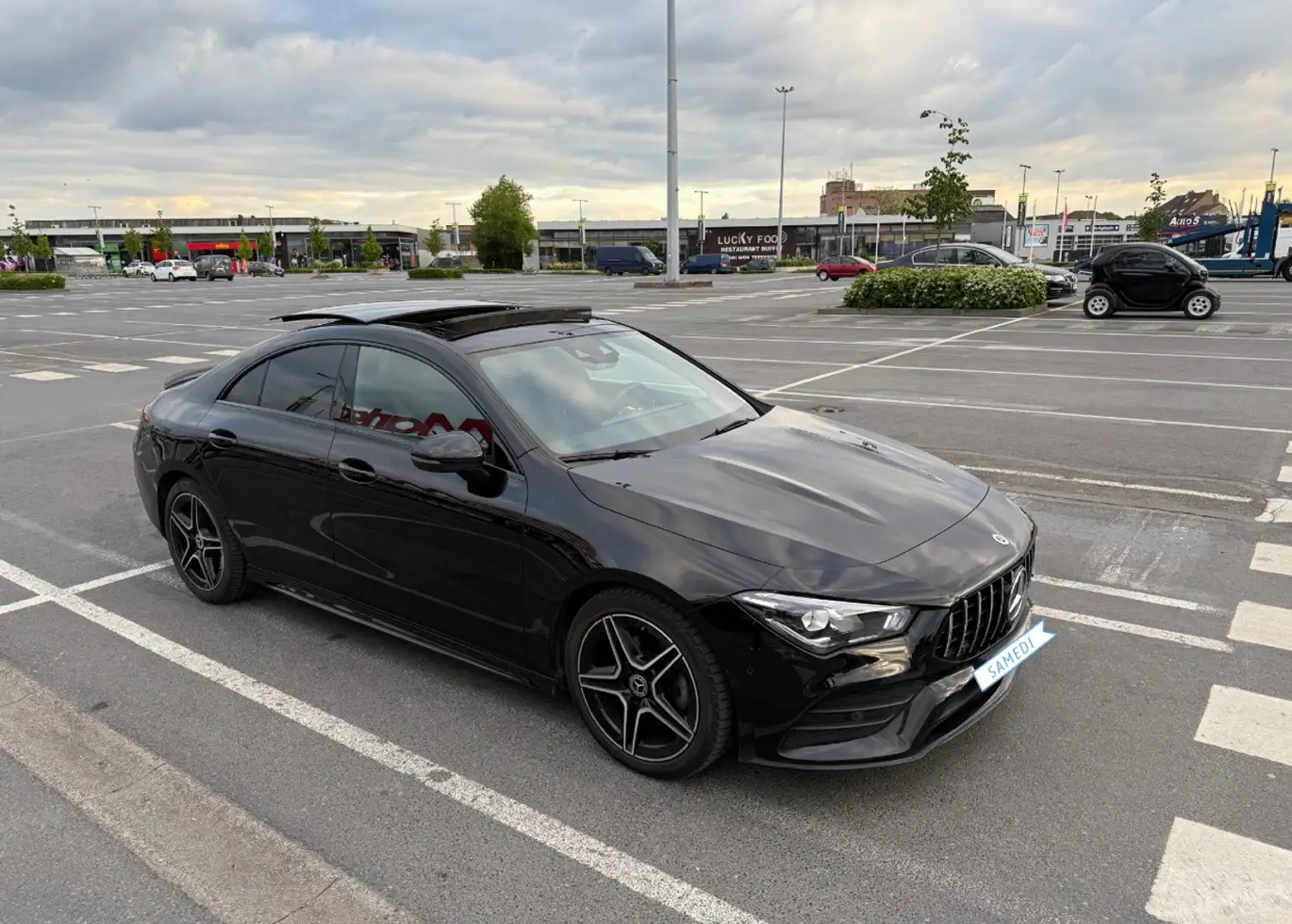 Mercedes-Benz CLA 180 AMG Line - 1