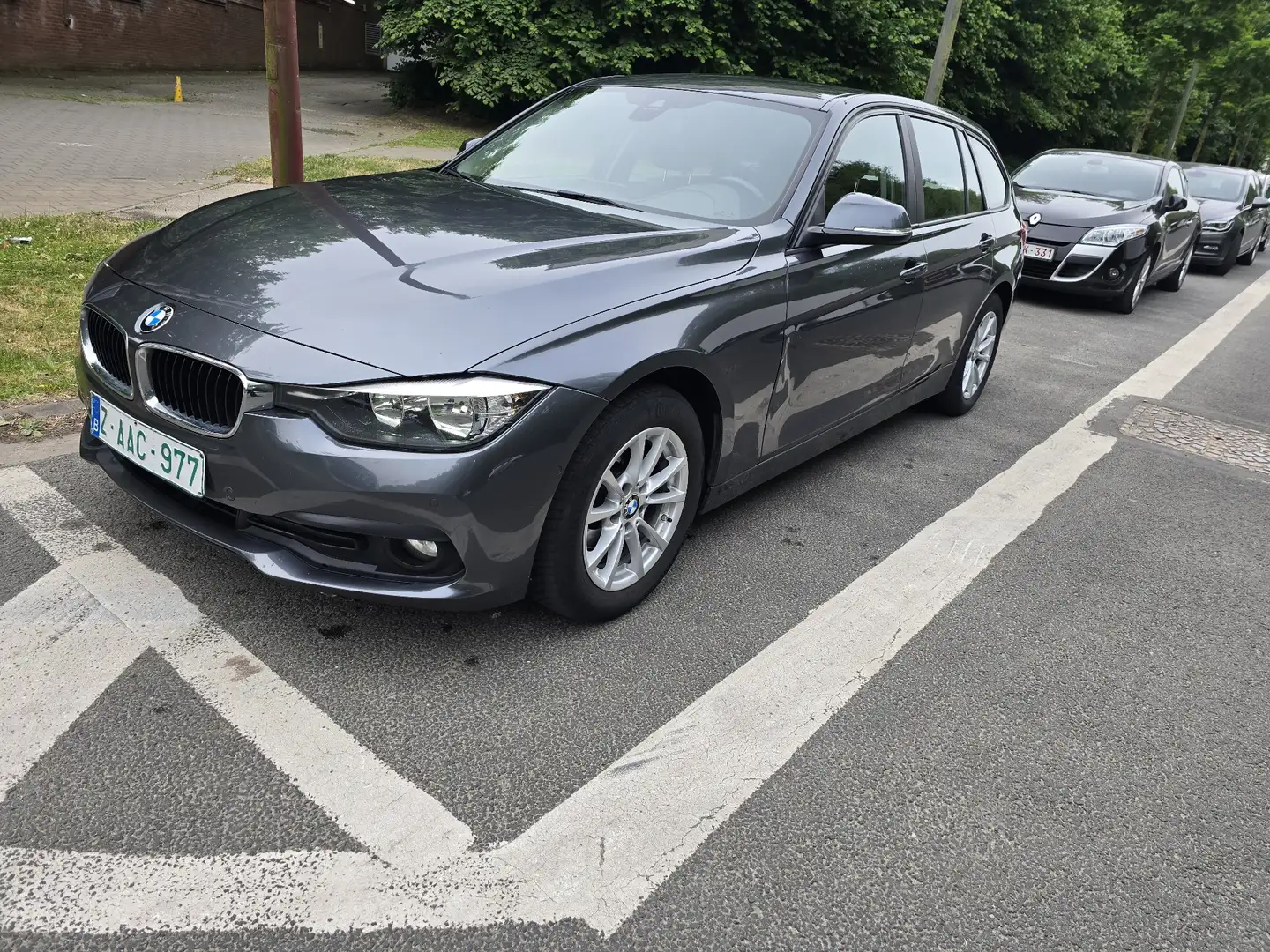 BMW 118 bmw 318d navigation climatisation cuir - 2