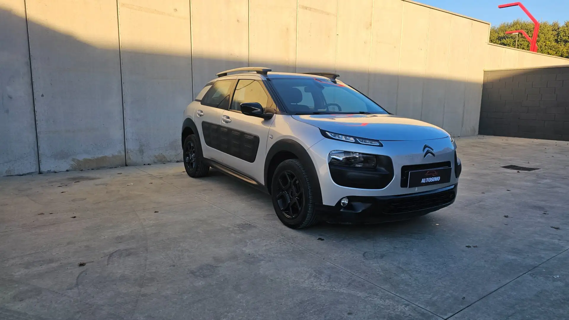 Citroen C4 Cactus PureTech 82 Shine Gris - 2