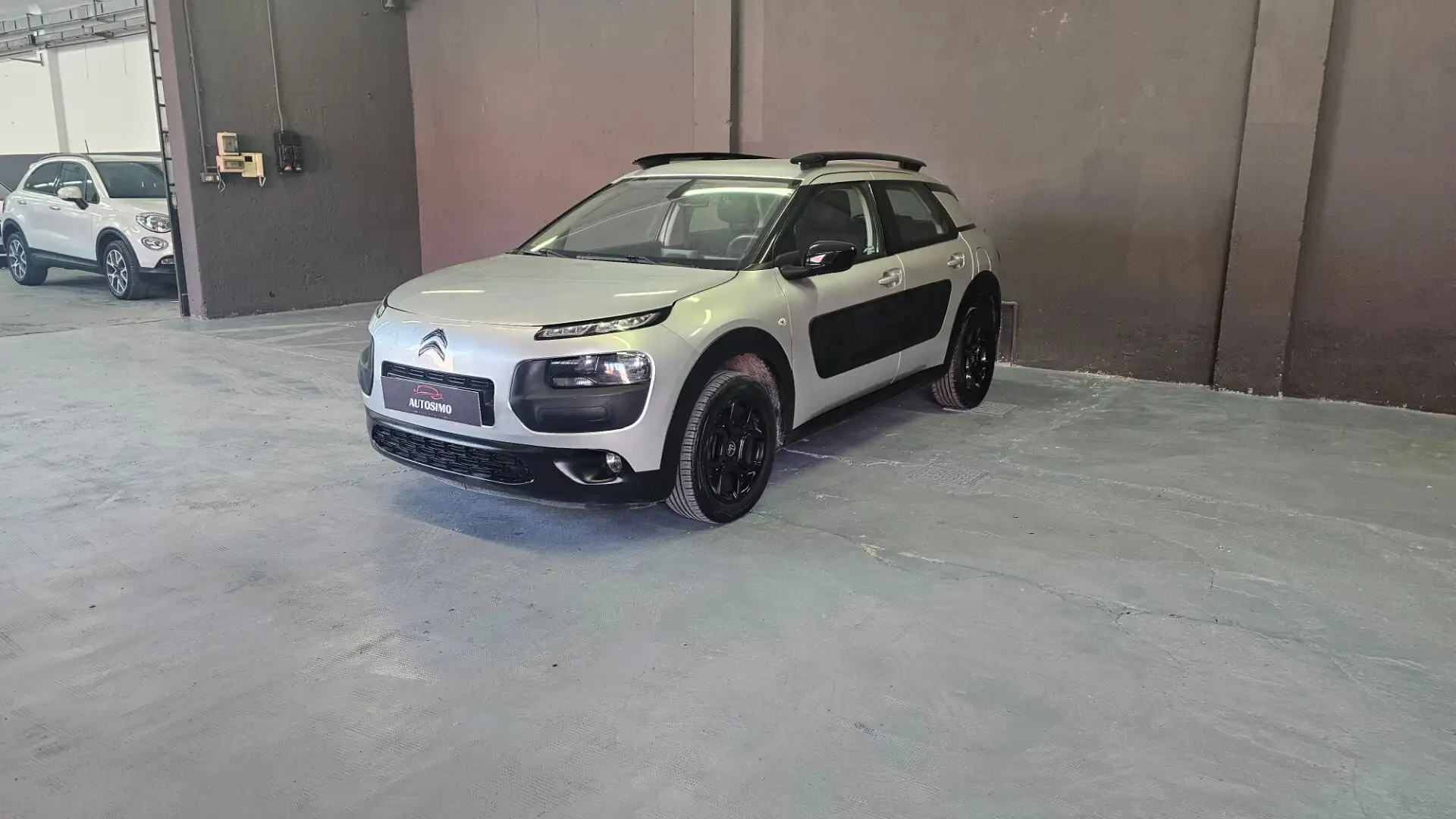 Citroen C4 Cactus PureTech 82 Shine Gris - 2