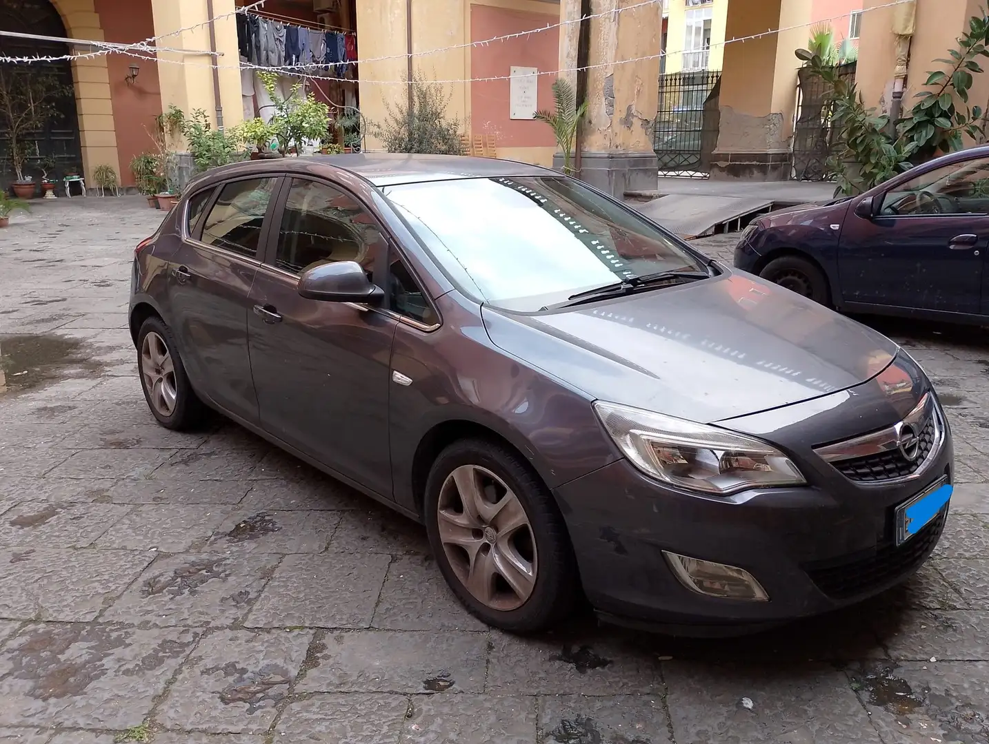 Opel Astra Astra 5p 1.7 cdti Cosmo 110cv Grigio - 1