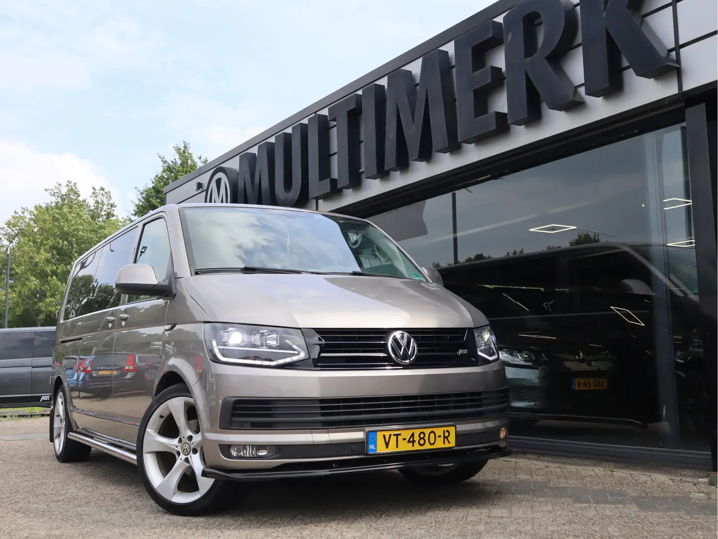 Volkswagen T6 Transporter 2.0 TDI LUXE DUBBELE CABINE MARGE/BTW VRIJ - 1