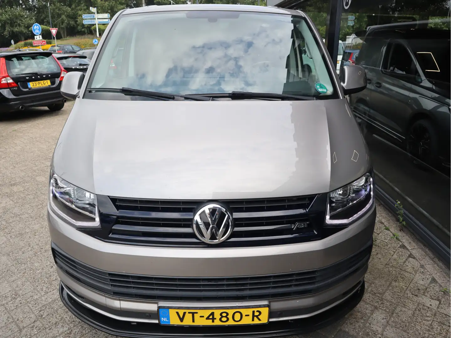 Volkswagen T6 Transporter 2.0 TDI LUXE DUBBELE CABINE MARGE/BTW VRIJ - 2