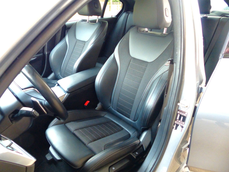 BMW 320 d Autom. neues Mod. Scheckheft 1. Hand — photo 12