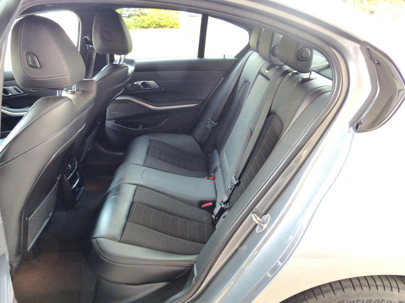 BMW 320 d Autom. neues Mod. Scheckheft 1. Hand — photo 15