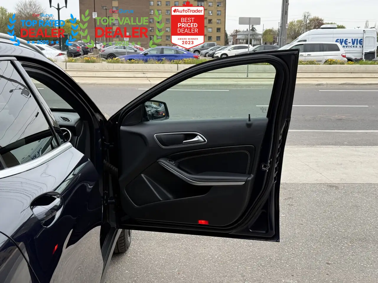 Mercedes-Benz GLA снимка Mercedes-Benz GLA